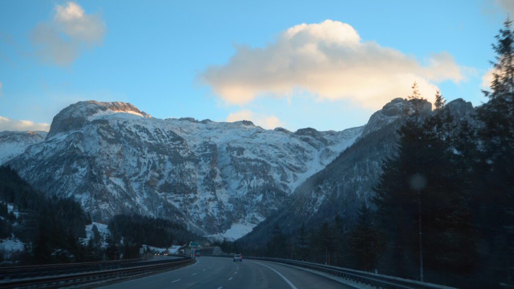 Winter Vanlife c0034t01